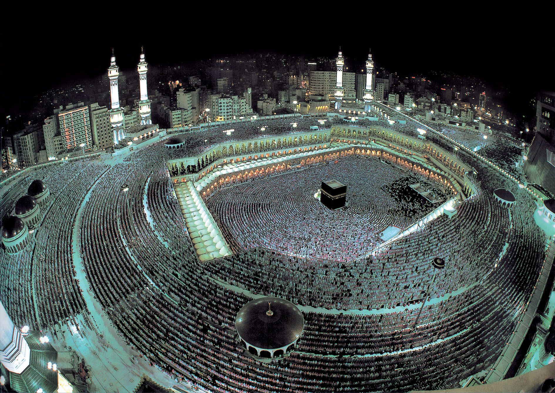 Holy Sanctuary Of Islam In Mecca The Sacred Kaabah Sorrounded By 