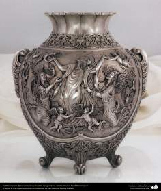 Ourivesaria iraniana (Qalamzani), Vaso de prata com gravura. Artista: Mestre Majid Bahramipour - 195