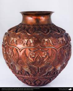 اسلامی ہنر - دھات پر حکاکی اور فنکاری کے ذریعہ کوزہ پر ابھرے نقوش (فن قلم زنی) - ۷۹