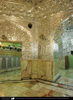 Architecture islamique -Une vue du salon avec des miroirs du sanctuaire de l'Imam Fatima Ma'soumeh -Qom-10