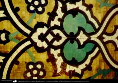 معماری اسلامی - نمایی از کاشی استفاده شده برای دکوراسیون حرم حضرت معصومه (ع) ، شهرستان مقدس قم، ایران - 65