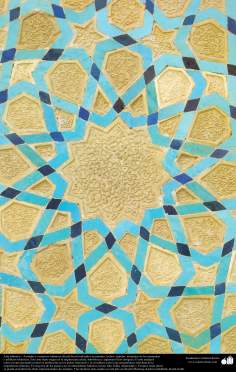 معماری اسلامی - نمایی از کاشی های استفاده شده در دیوارها، سقف ، گنبد، مناره برای دکوراسیون مساجد و ساختمان ها در جهان اسلام - 49