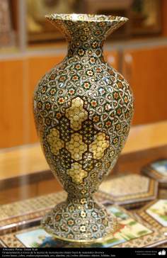 Artesanato Persa - Khatam Kari (marchetaria e Ornamentação de objetos) Isfahan, Irã - 1