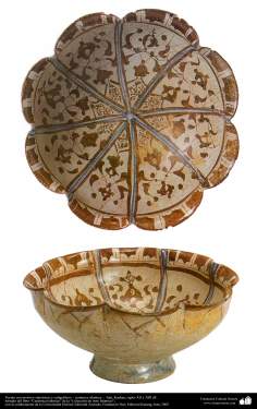 Fonte con motivi simmetrici e calligrafici – La ceramica islamica nei secoli XII e XIII, Kashan