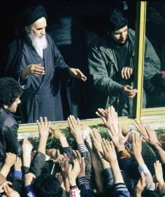 پوسٹر - امام خمینی (ره) اور اپنے چاہنے والوں کے لئے تقریر کی تیاری - ۳۵