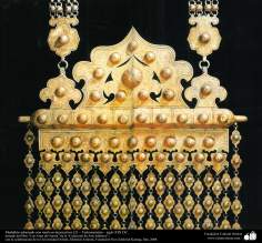 Gli antichi attrezzi bellici e decorativi-Il medaglione con motivi decorativi-Turkmanistan-XIX secolo d.C   