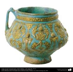 Arte islamica-Gli oggetti in terracotta e la ceramica allo stile islamico-La brocca in terracotta con motivi floreali e vegetali-Iran-XII secolo d.C    
