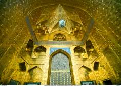 Vista interna del Santuario dell&#039;imam Riḍā (A.S) - Pareti ricoperte di lamine d&#039;oro / Mashhad (18)