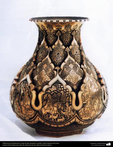 هنر ایرانی - قلم زنی - گلدان حکاکی شده با طلا و نقره -۸۹