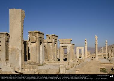 Arquitetura Pré-Islâmica - Persépolis, ou Pars ou Taht-e Jamshid «o trono de Yamshid», nos arredores de Shiraz, Irã - 5