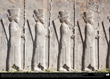 معماری قبل از اسلام - هنر ایرانی - شیراز، پرسپولیس - تخت جمشید  - 48