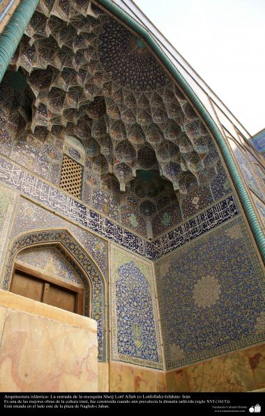 Arquitetura Islâmica - Muqarnas é um tipo de mísula empregado na decoração da arquitetura islâmica e persa tradicional - Mesquita Sheij Lotf Allah (o Lotfollah) - Isfahan Irã