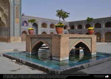 معماری اسلامی - نمایی ازهنرمعماری اسلامی مسجد جامع اصفهان - ایران - 39