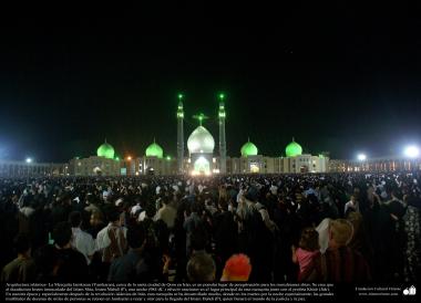 Arquitetura islâmica - Uma vista da linda mesquita de Jamkaran, perto da cidade Sagrada de Qom no Irã