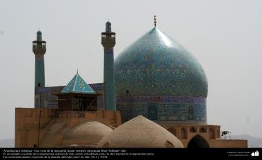 Arquitetura Islâmica - Uma vista da Mesquita Imam Khomeini (Mesquita Sha) - Isfahan Irã - 01