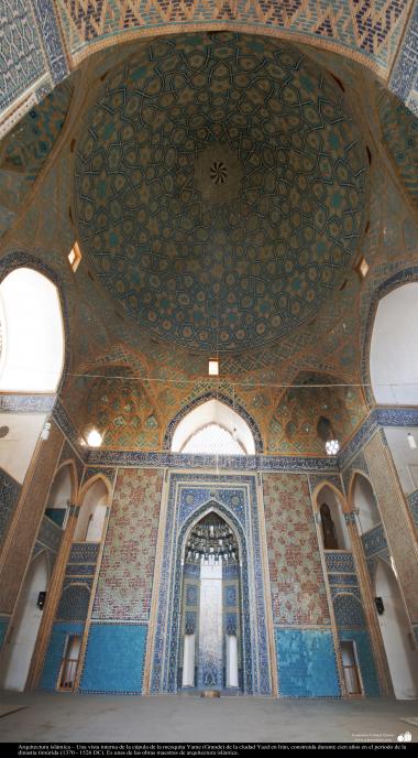 اسلامی فن تعمیر - شہر یزد میں جامع مسجد کی چہت اور کاشی کاری (ٹائل)، ایران - ۴۰۰
