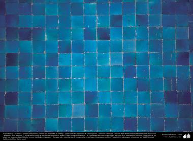 Arte Islamica -  I raffinati mosaici di piastrelle azzurre degli edifici islamici (65)