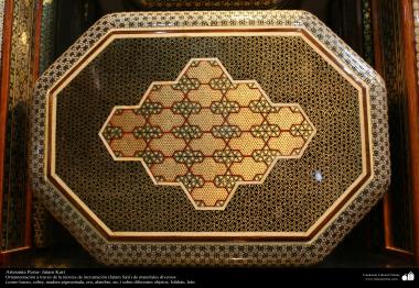 اسلامی ہنر - فن خاتم کاری سے ہاتھ سے سجایا ہوا باکس (ایک قسم کا مرصع جڑنا) ، ایران - ۷ 