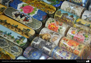 هنر اسلامی - صنایع دستی - نقاشی روی استخوان شتر - 1