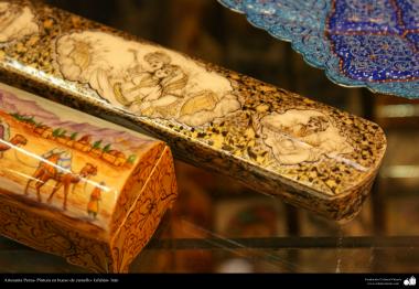 Artesanato Persa - Pintura em osso de camelo - Na famosa cidade de Isfahan, Irã - 2