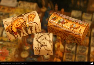 Persisches Handwerk, Zeichnungen auf Kamel Knochen - 5 - Knochenmalerei - Foto