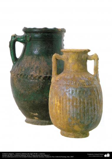 Arte islamica-Gli oggetti in terracotta e la ceramica allo stile islamico-Due anfore antiche in terracotta-VII secolo d.C    