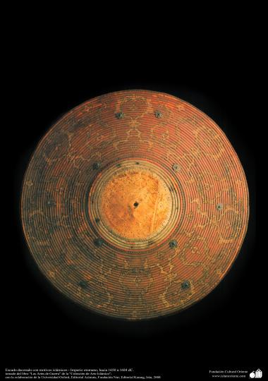 Gli antichi attrezzi bellici e decorativi-Scudo decorato con motivi islamici-Impero ottomano-1650-1684 d.C  
