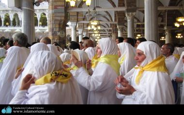 Muslimische Frauen besuchen den Kaaba in Mekka - Die muslimische Frau und religiöse Aktivitäten