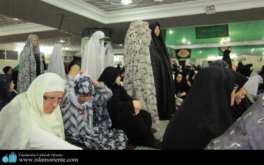 Mulheres muçulmanas na pratica de atividades religiosas - 3