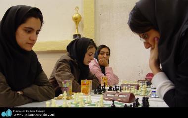 Iranian muslim women on National Chess Competition