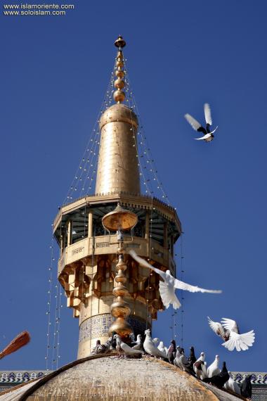 Minarette Imam Reza&#039;s in der heiligen Stadt Maschhad, Iran - Die Stadt Maschhad in Iran - Imam Reza - Foto