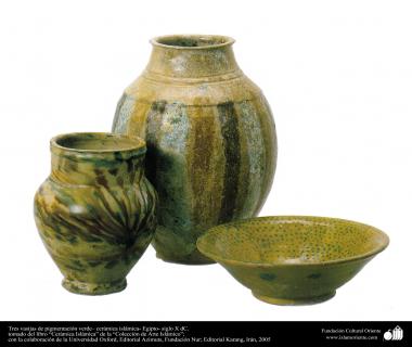 Cerâmica Islâmica - Vasos de cerâmica verde pigmentação século X d.C. Egito