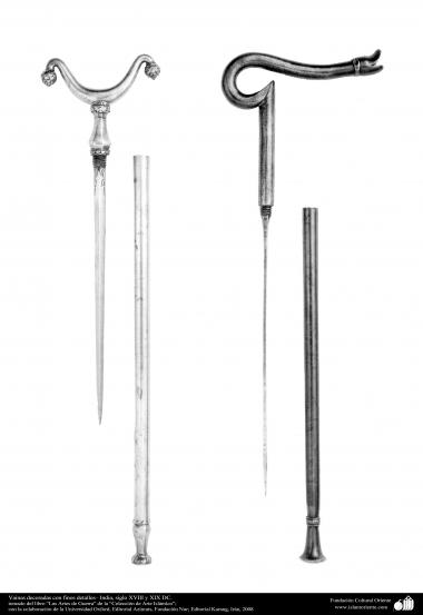 Les anciens instruments décoratifs de la guerre -Poignard et la lance décoratifs - Inde - la seconde moitié du XVIIIe et XIXe siècle 